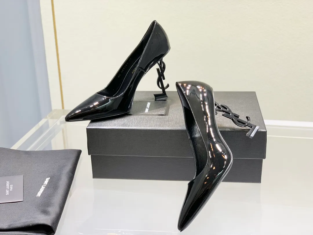 👟👟Ex-factory price 560🌈🌈 Women's Shoes Women's Clothes Women's Shoes Women's Clothes ysl Classic Letter High Heels A high-heeled item that is directly regarded as a god, elegant in capital letters! Selected imported calfskin material, crystal sheepskin lining, Italian imported cowhide sole, perfect shoe shape, fine routing, electroplated letter steel heels! Quality 35-39 (40 41 42 customized, non-refundable and non-exchangeable)